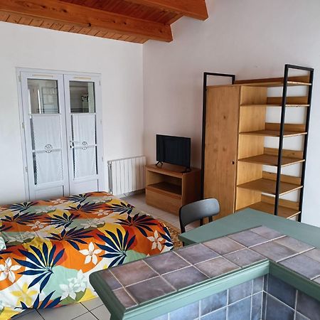 Large Studio Close To The Beach Saint-Martin-de-Ré Exteriör bild